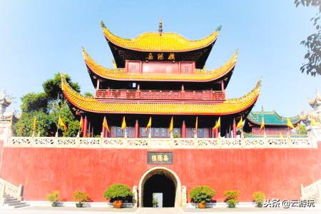 盘点湖南十大必玩景点,湖南旅游十大景点排行榜