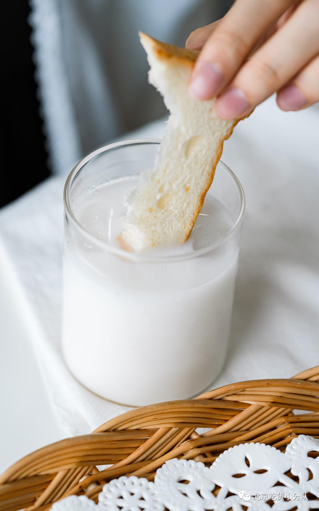 这届年轻人都在偷偷买什么零食,年轻人必买的零食