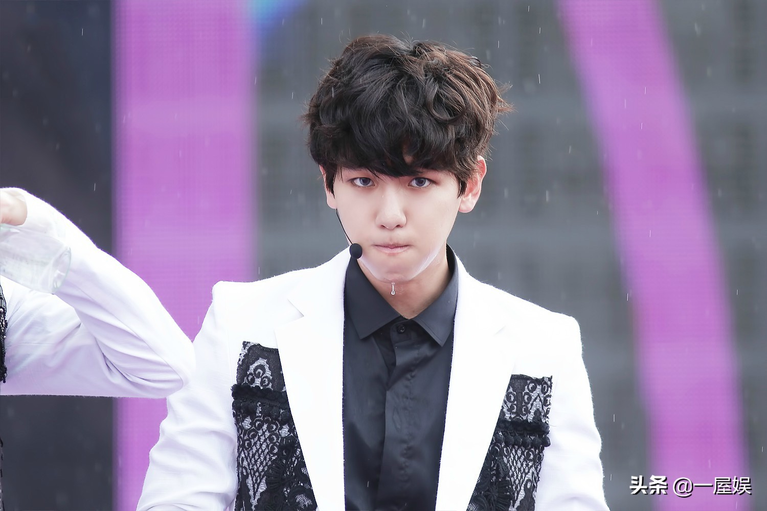 边伯贤怼粉丝日常,边伯贤怼粉丝完整版