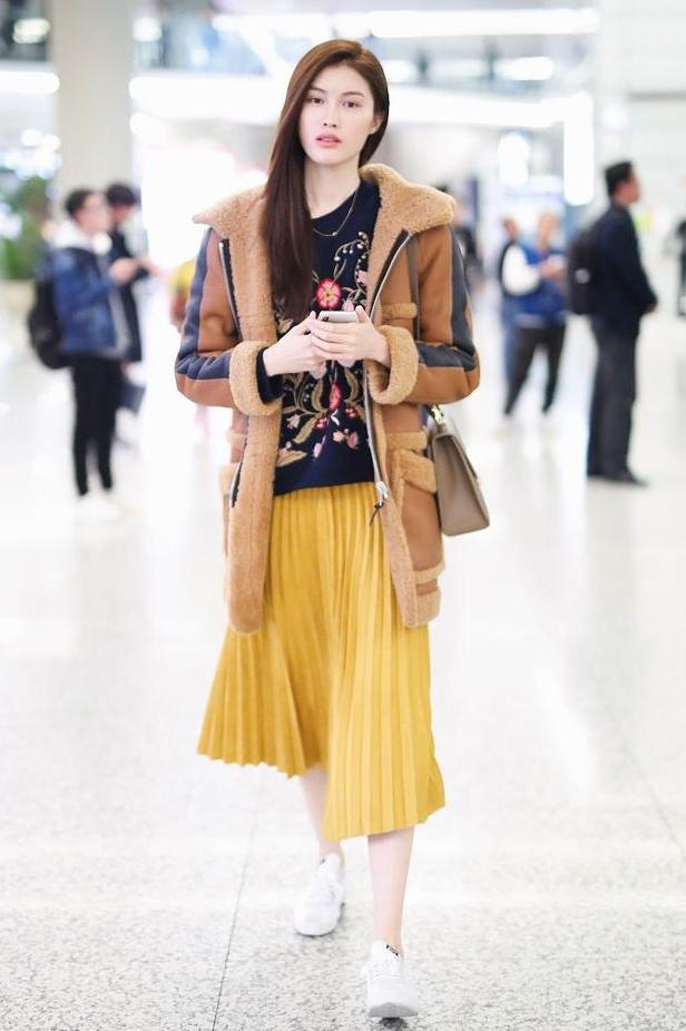 大衣穿出时髦高级感,呢子大衣穿出休闲感