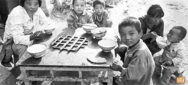 回忆初心出走半生归来仍是少年,出走半生如今不再是少年