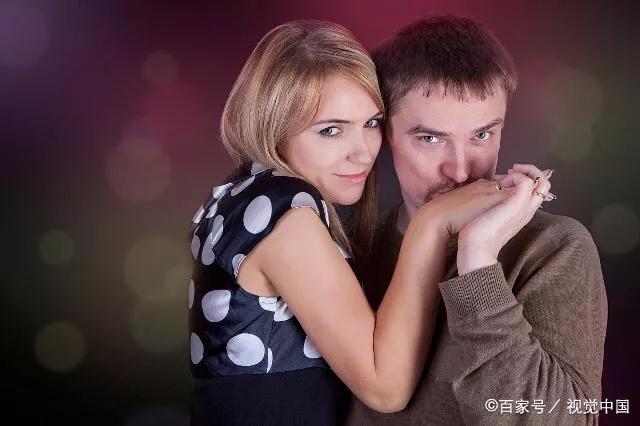 恋爱中的三种倔强性格，明明爱到发疯却死也不承认