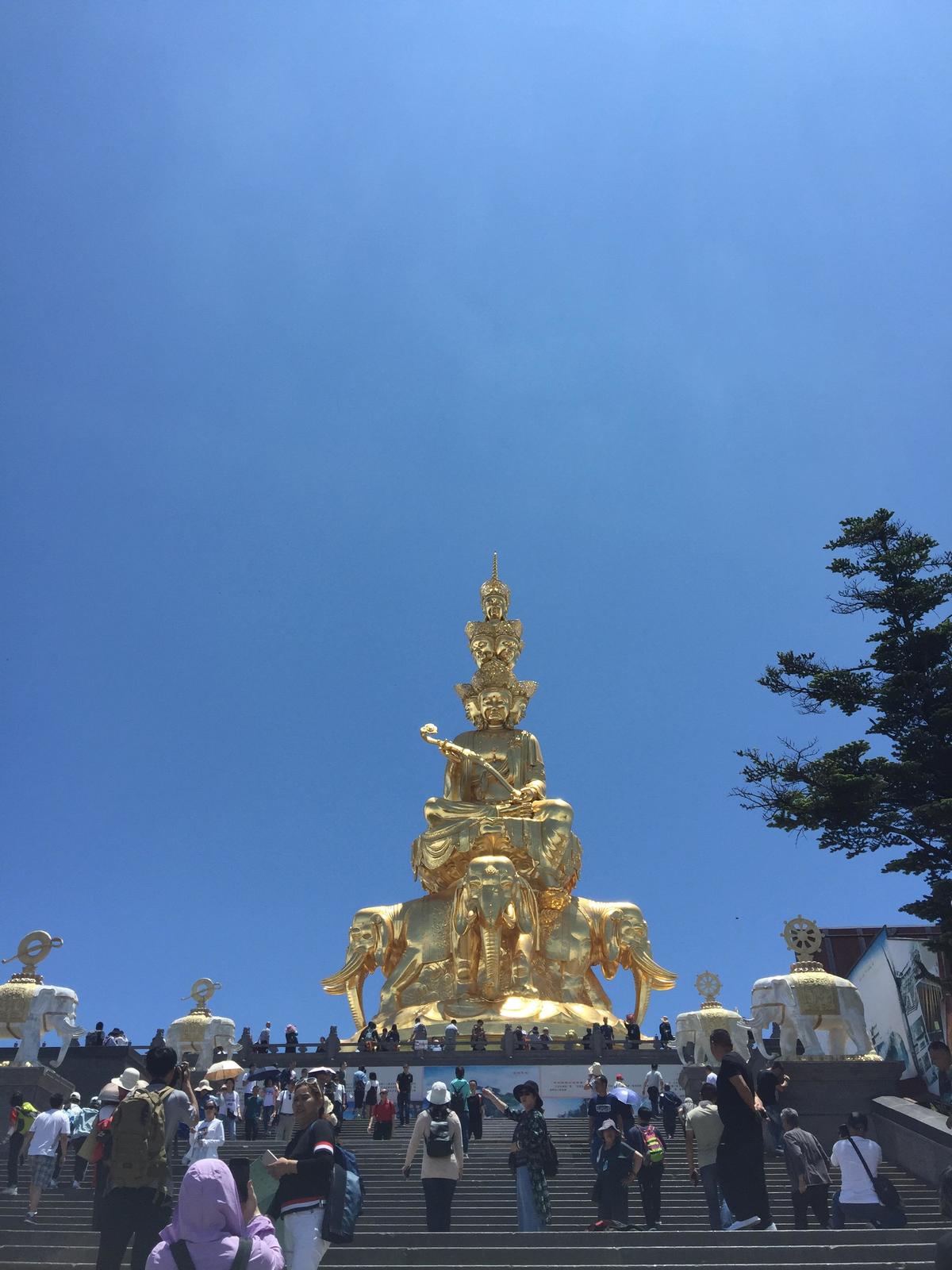 峨眉山登顶佛像,峨眉山登顶记完整版