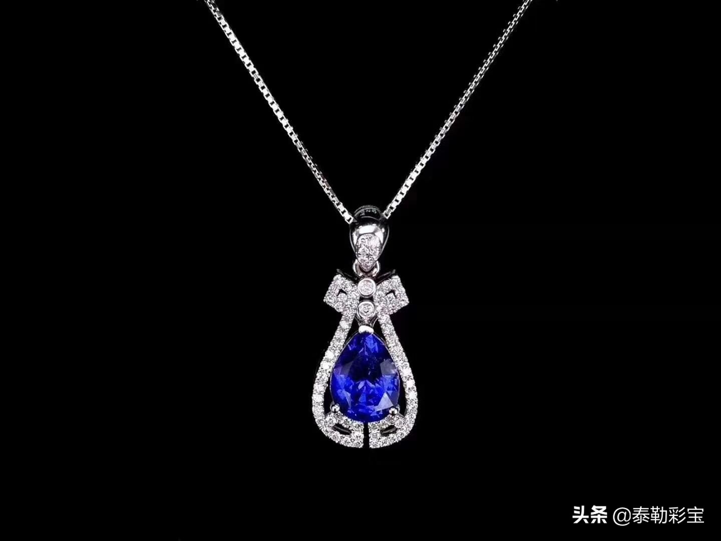 金镶宝石吊坠如何洗,不戴的吊坠怎么清洗放起来