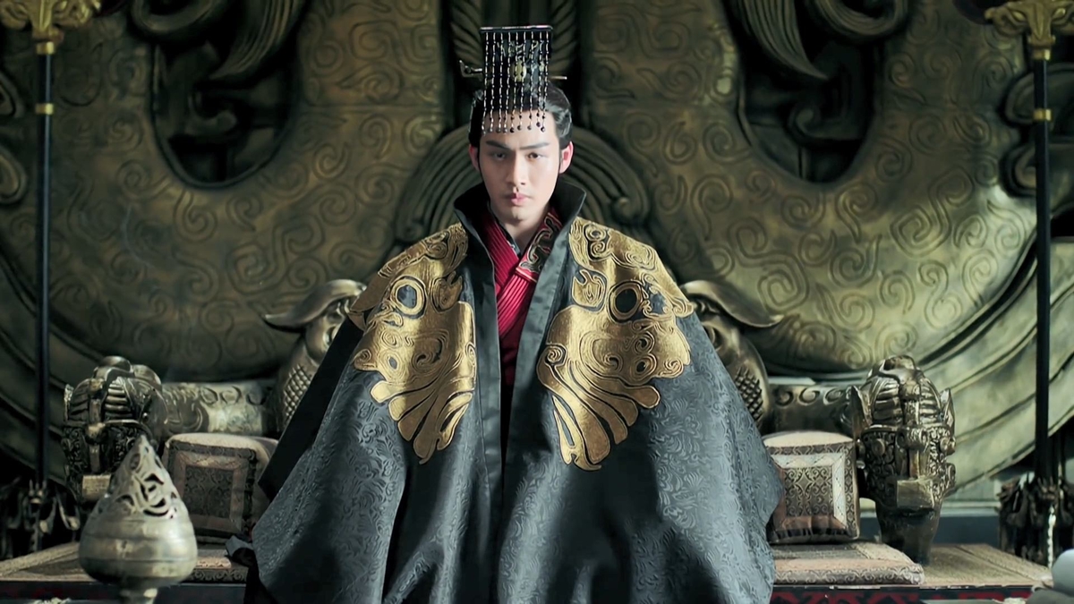 嬴政真的打不过荆轲吗,荆轲刺客刺秦失败是否剑术太差