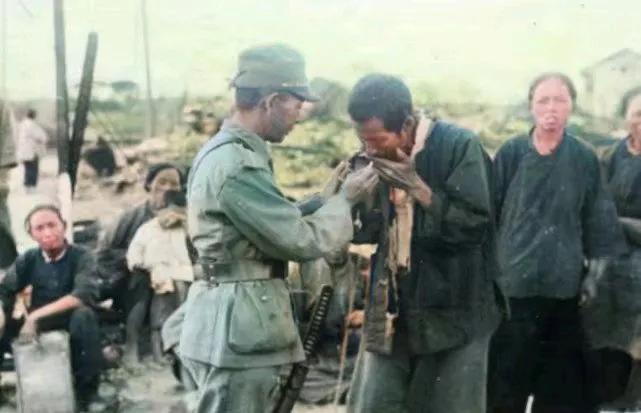 抗日老兵救下日本女护士,远征军上尉救日军女护士