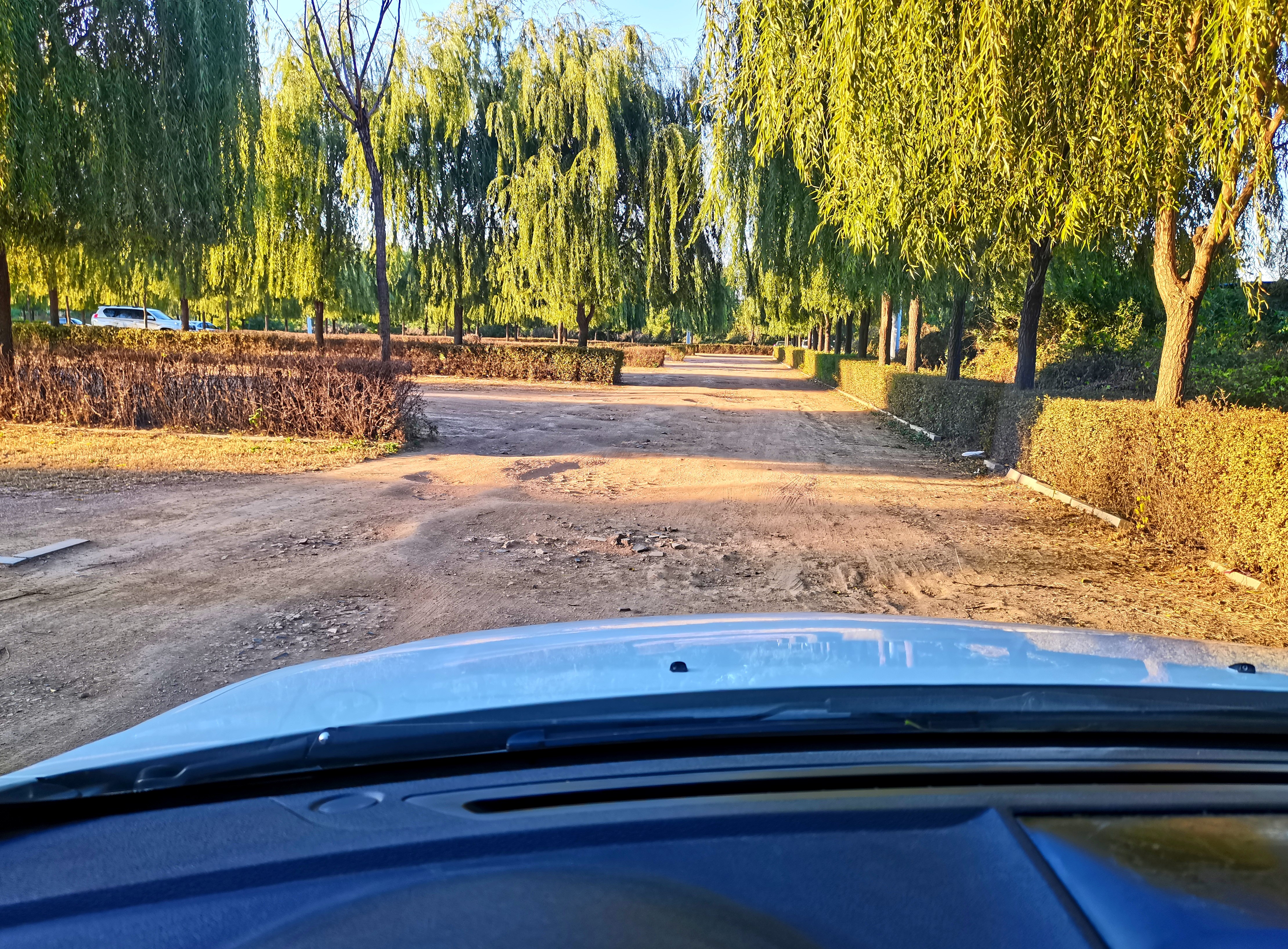 吉利帝豪ec7三元催化价格,万元左右的帝豪ec715可以买吗