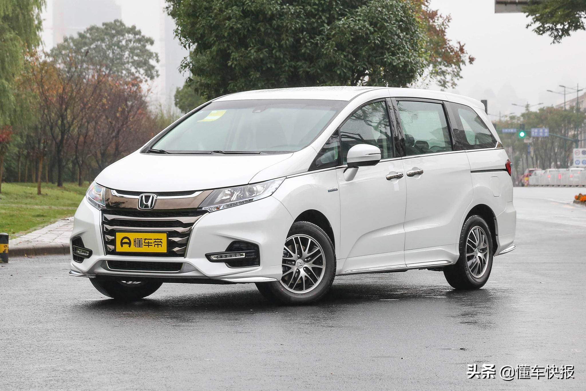 mpv商务车大全7座推荐10万以内,2022款现代mpv商务车大全7座