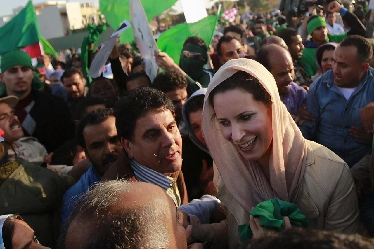 利比亚人民对卡扎菲政权的评价,利比亚卡扎菲怎么被推翻的