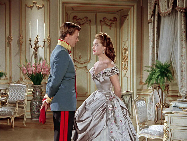 幸福的茜茜公主,茜茜公主电影2009意大利版完整版