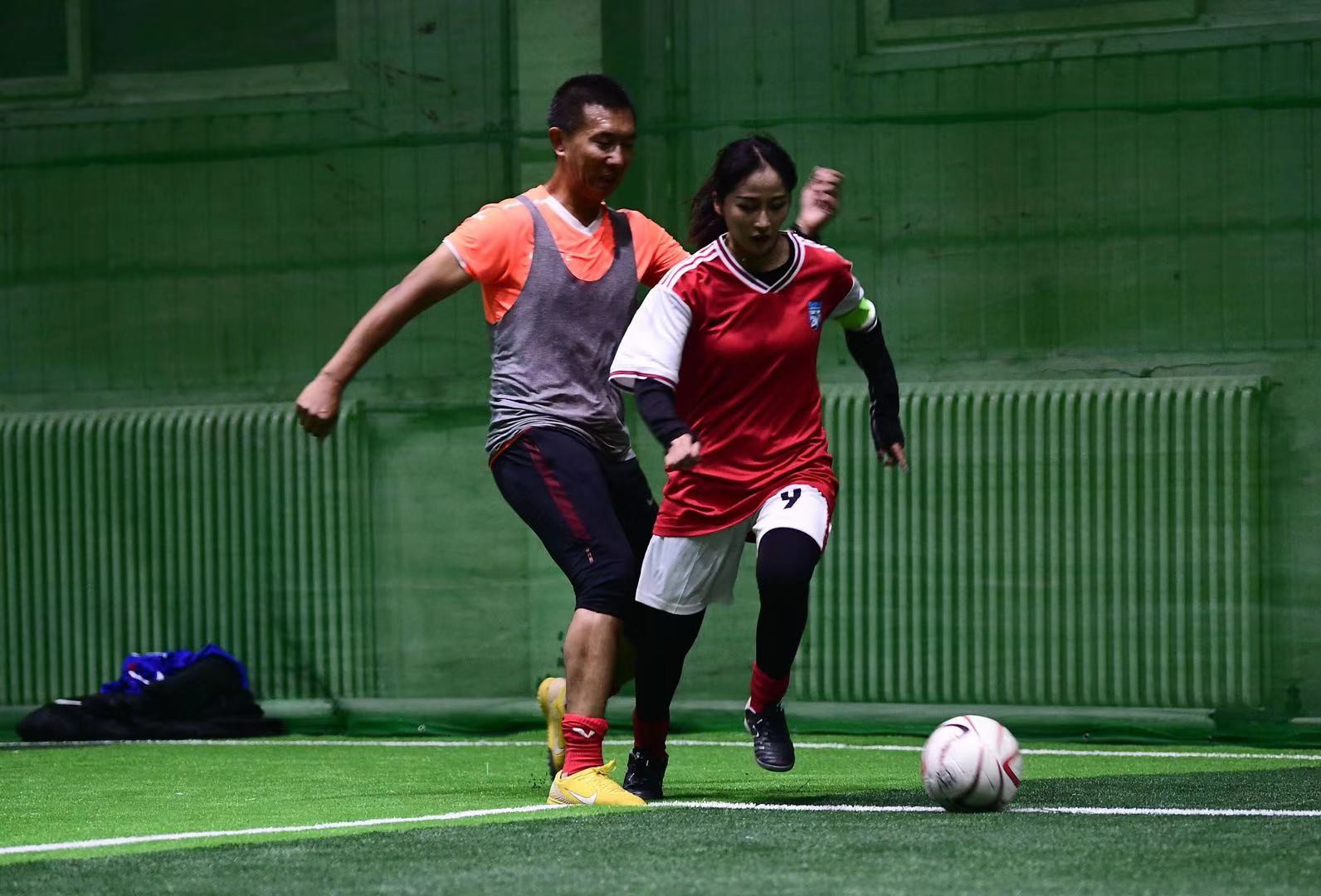 全世界的恒温足球场,冬天室内足球场