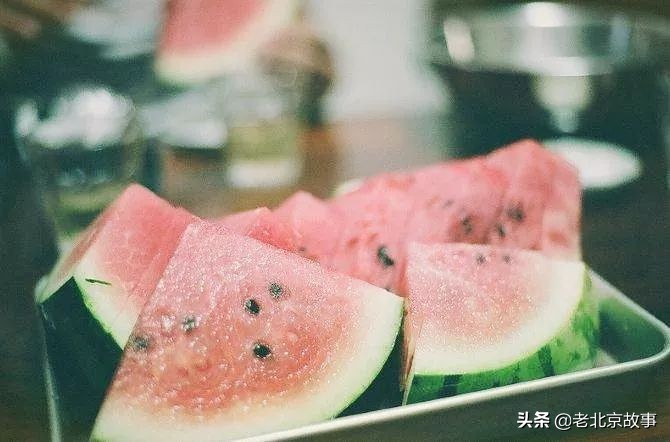 名人笔下的夏天段落,文人墨客笔下的北京