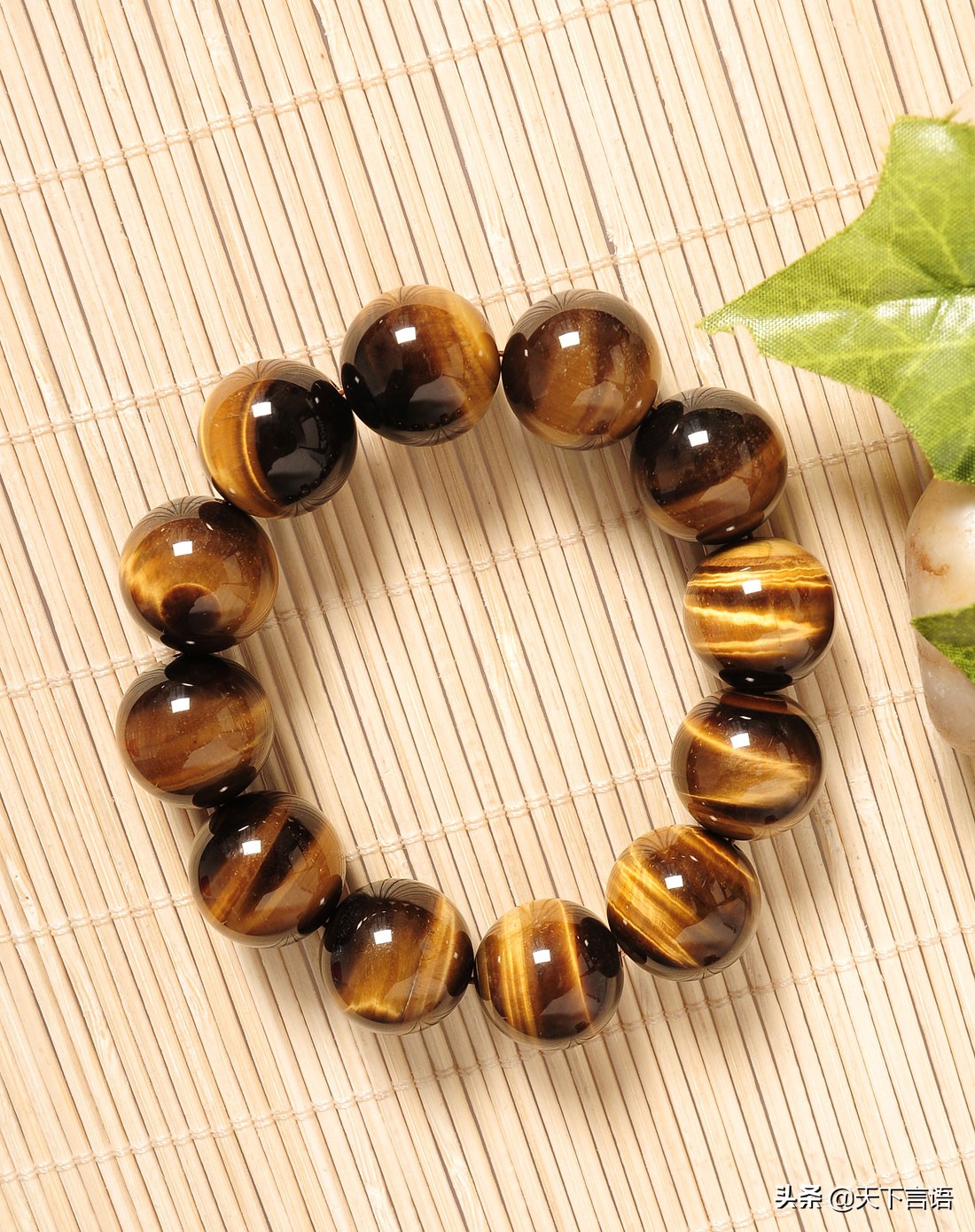 降真香手串男士佩戴功效,本命年男士佩戴什么手串