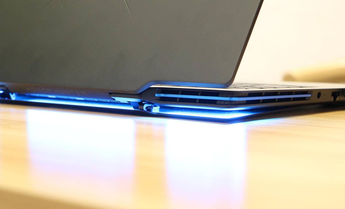 荣耀猎人笔记本游戏本配置,荣耀猎人游戏本评测