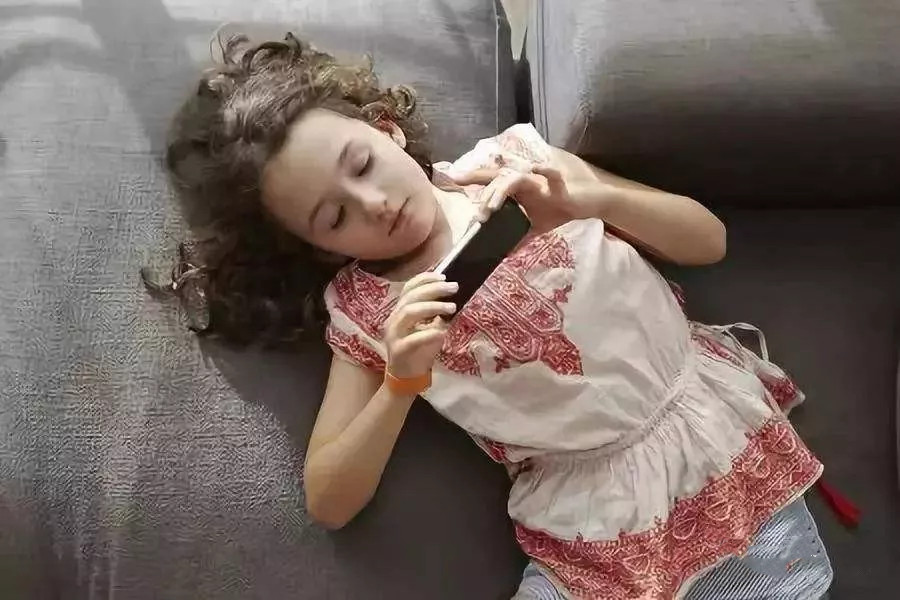 如何摧毁一个孩子,摧毁孩子专注力的五件事情