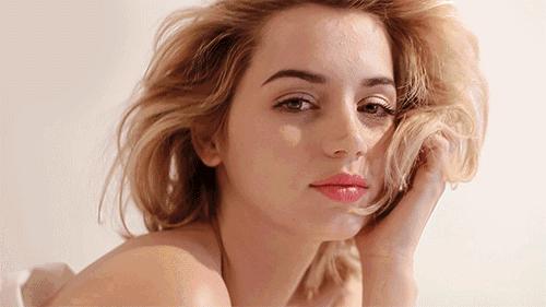 出游必备化妆品排行榜,女人必买的10件单品彩妆