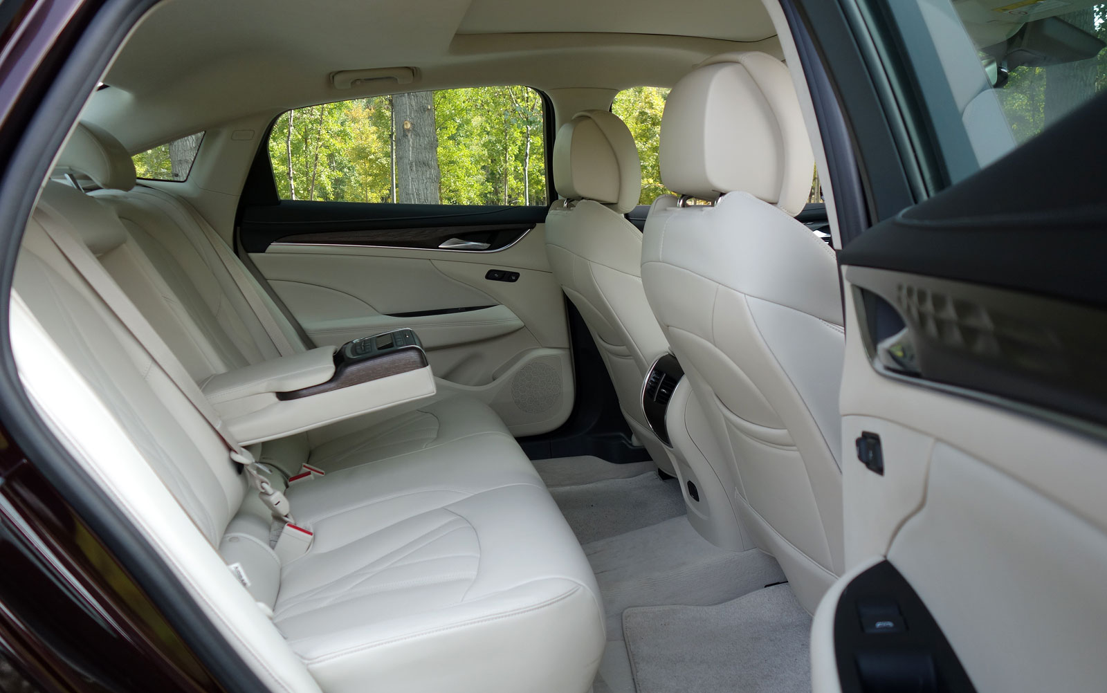 这篇文章只说一个话题：君越的隔音到底好不好？