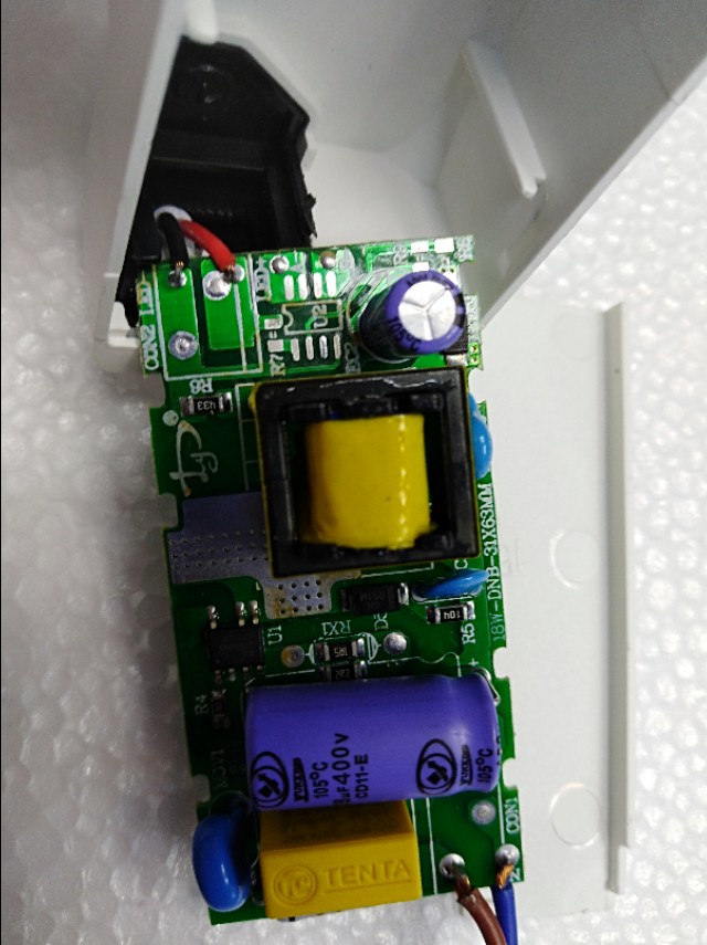 打工卖灯,卖灯人家里灯都是坏的都不想修