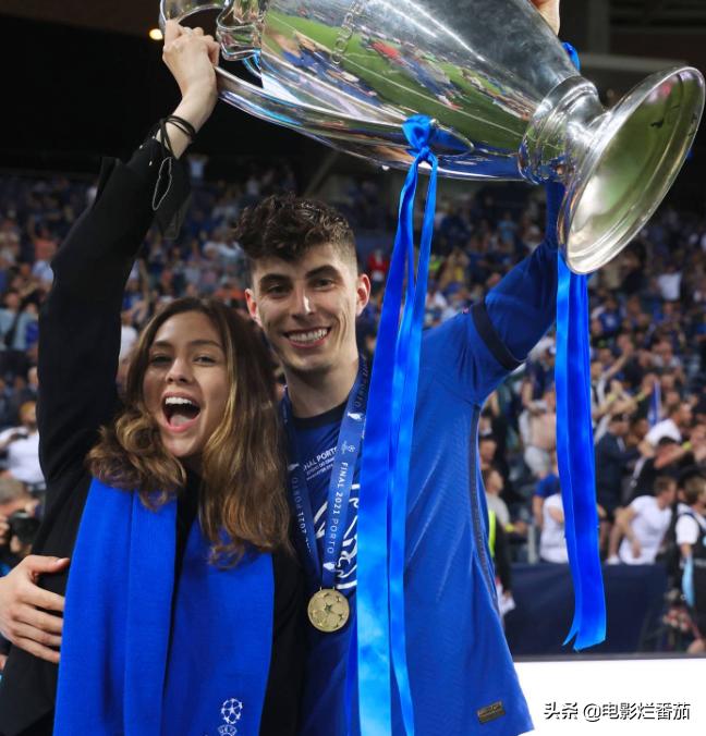 十位美艳太太，莱万妻最“凶悍”，皮克妻最有名，格策妻最有手段