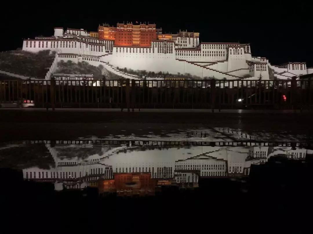 越夜越美丽粤语,越夜越美丽上一句