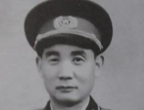 1985年百万大裁军，铁道兵领导不服，*小平邓**回应：头头不通调头头