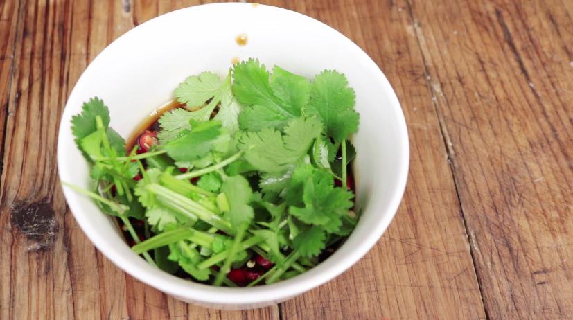 海蜇凉拌脆脆粘粘的是哪个部位,脆脆的海蜇怎么做才好吃