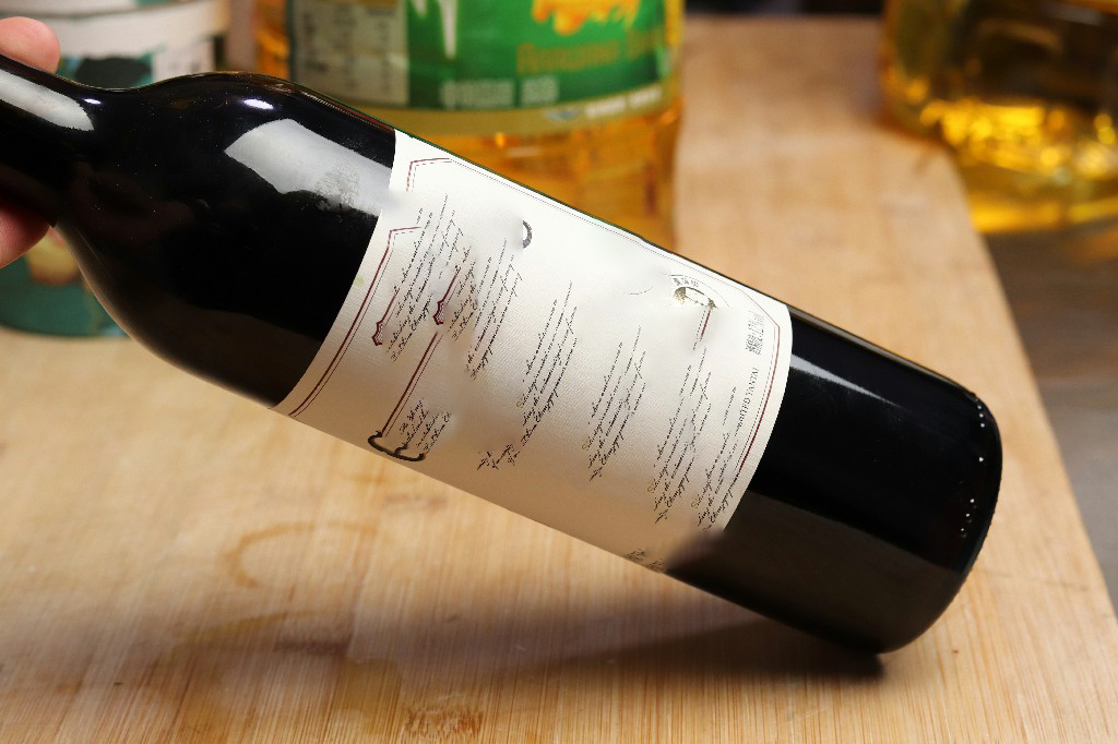 买红酒有牌子的吗,购买红酒如何查真假鉴别