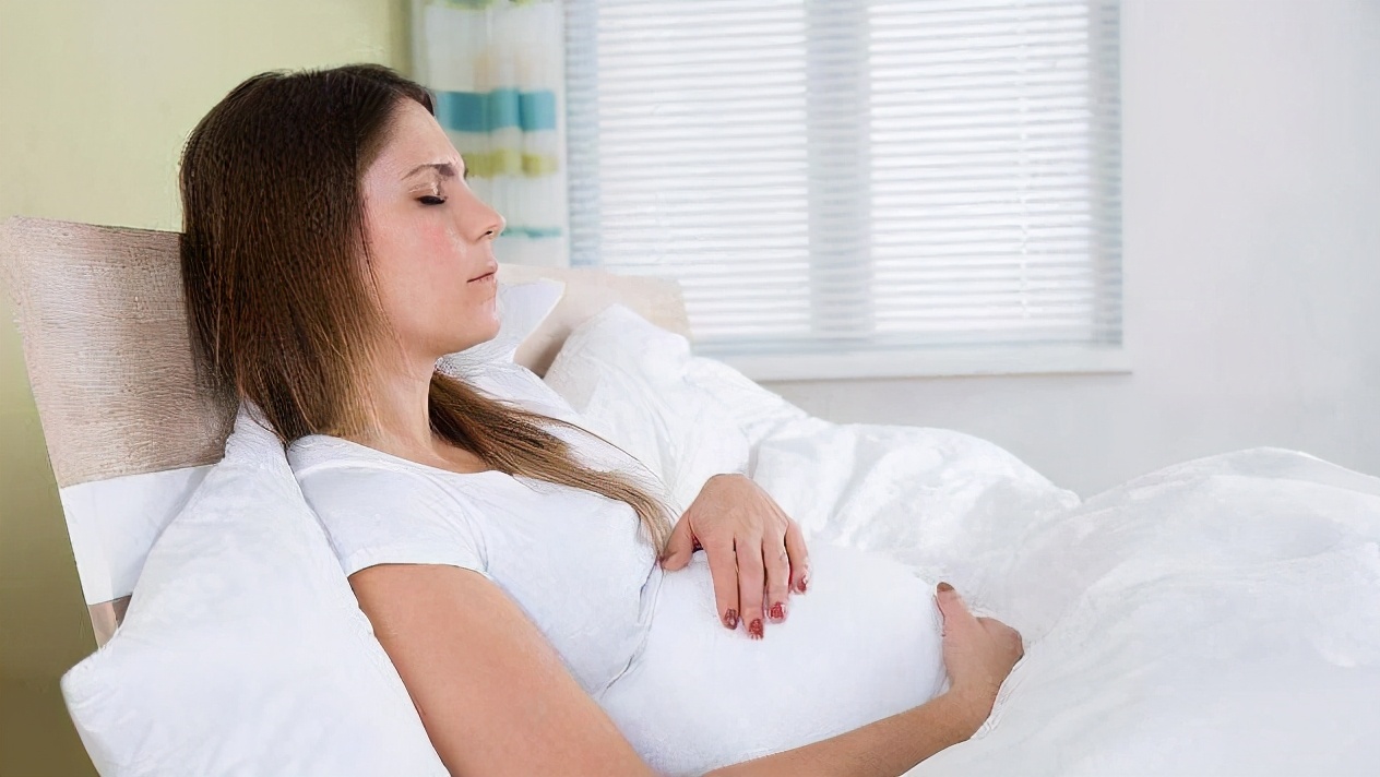 孕晚期老是睡不好怎么回事,孕晚期睡不着都是怎么解决的