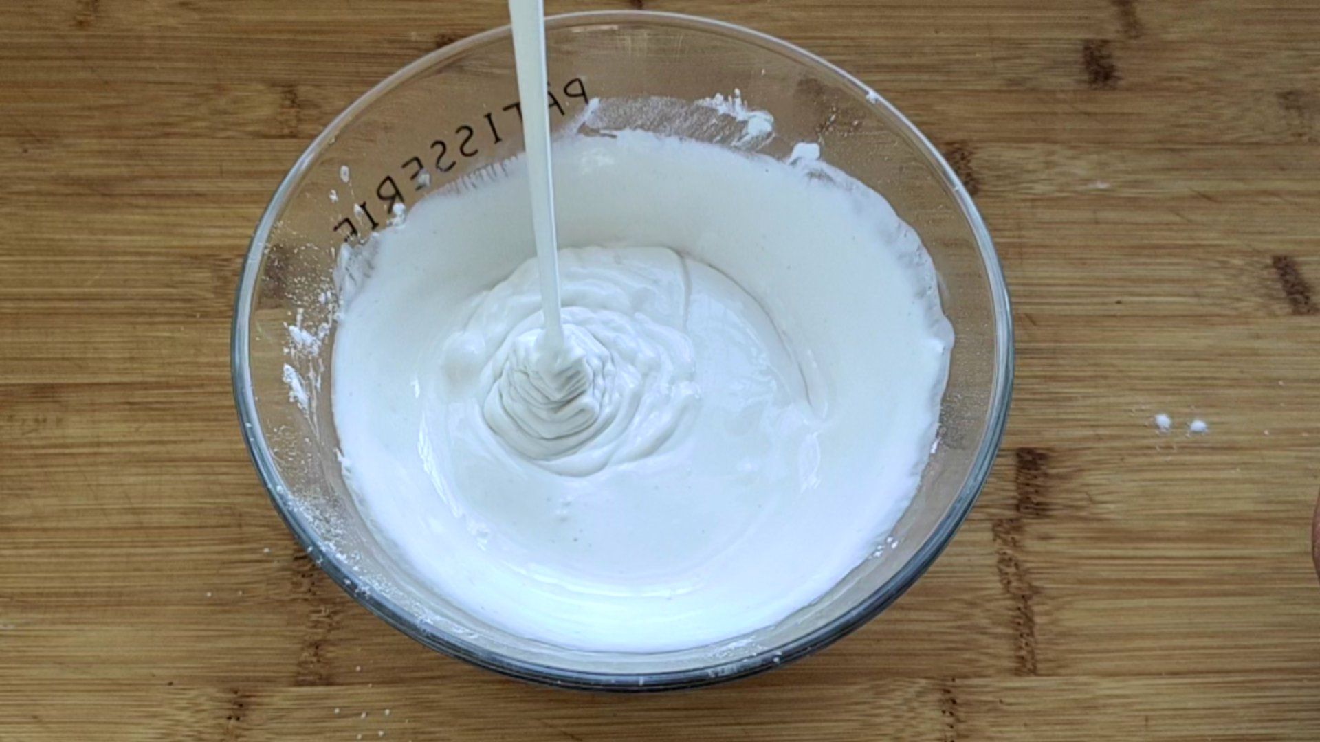 用粘米粉做发糕水开以后上锅蒸吗,用粘米粉做发糕需要发酵多久