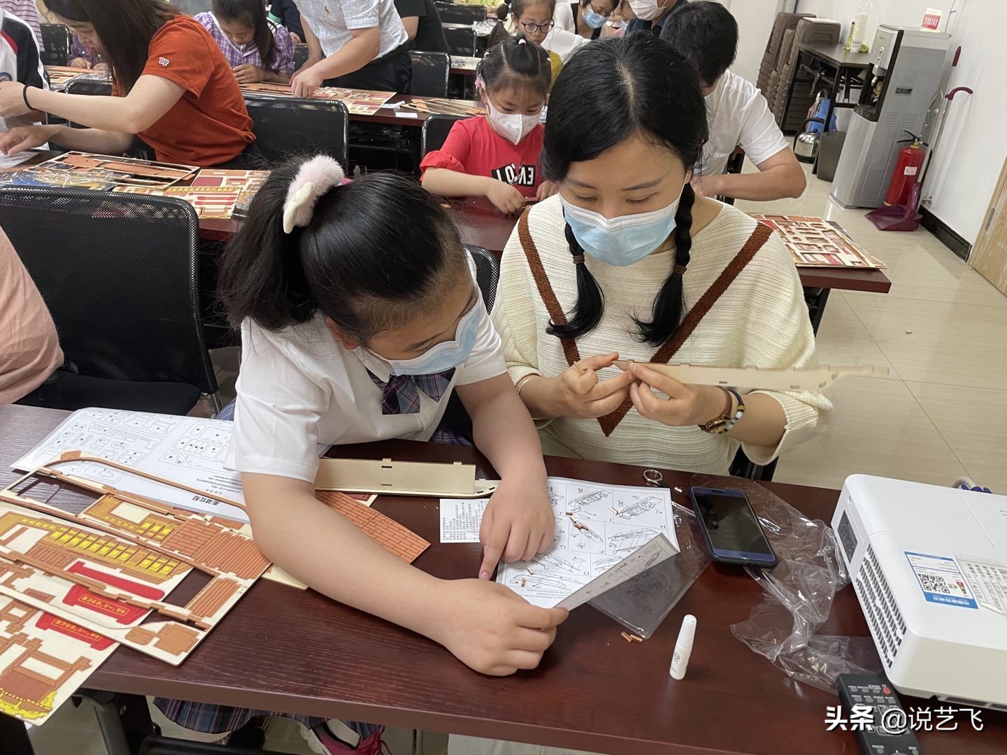 社区为未成年开展的党史教育宣讲,社区党史教育实践活动