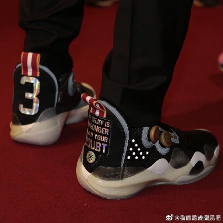 李宁反伍活动武汉,李宁2018的韦德之道