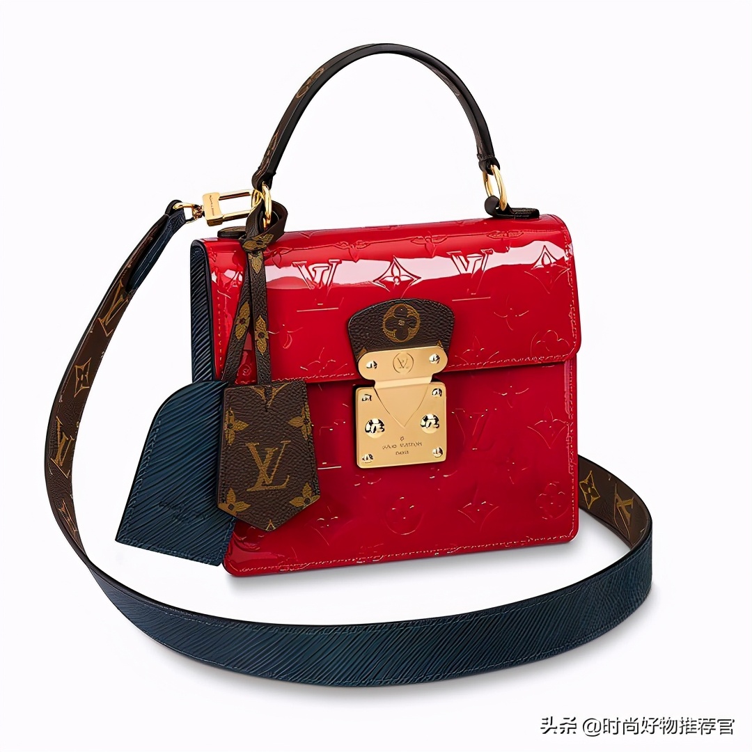 lv黑色牛皮压花邮差包新款有链条,lv新包真皮包