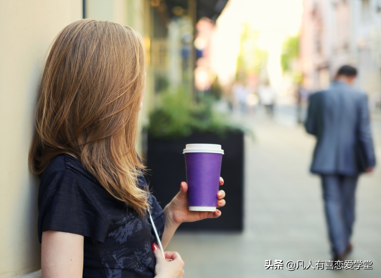 怎么跟不爱自己的男人说出分手,单方面不爱了但是又不舍得分手