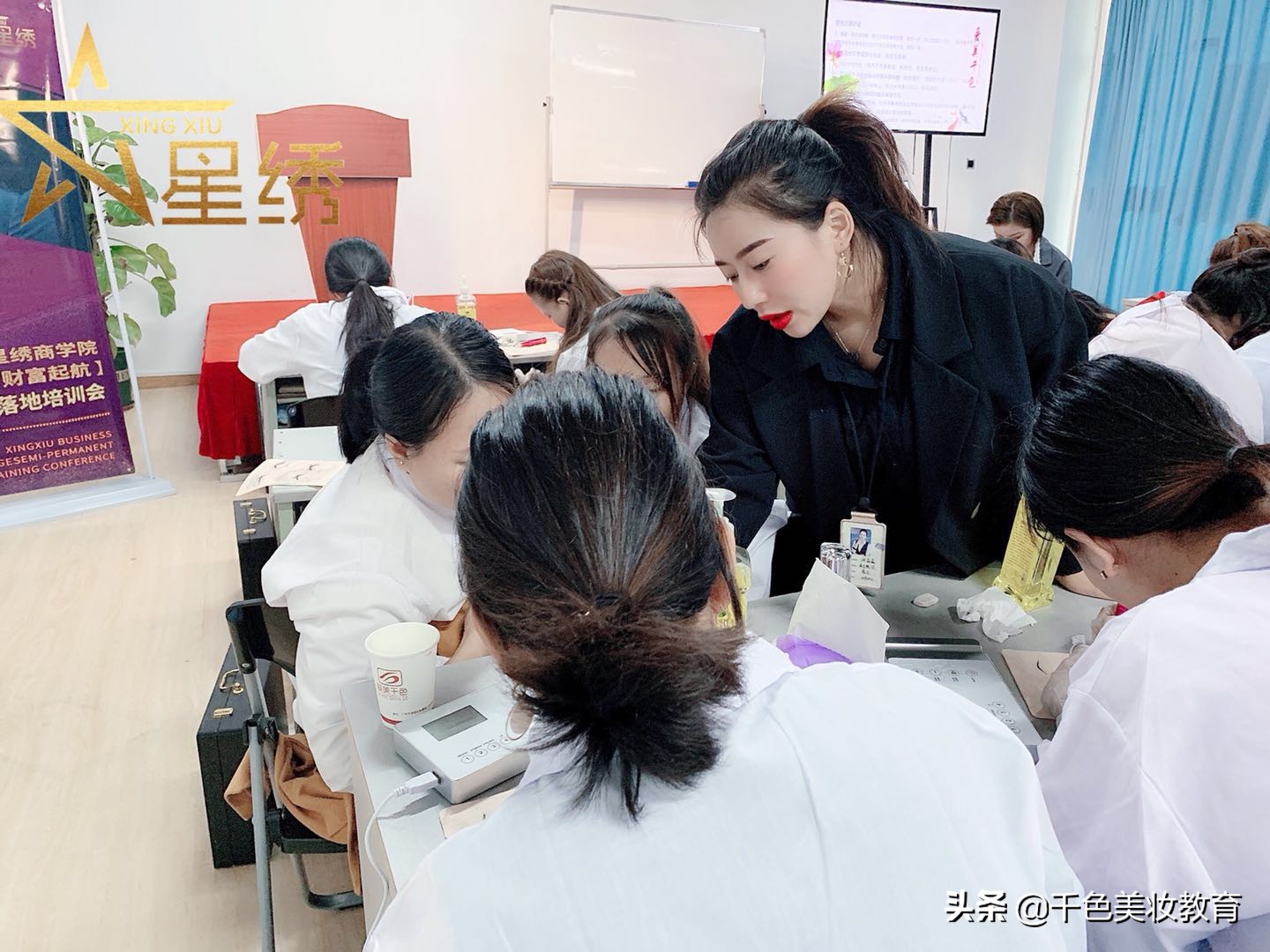 苏州哪家化妆培训学校好,苏州化妆培训周末班