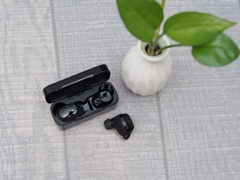 fiilt1xs和t1pro耳机深度评测,fiilt1x真无线蓝牙耳机上手体验