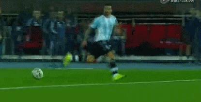 10年世界杯阿根廷被淘汰,阿根廷时隔8年再次闯入决赛