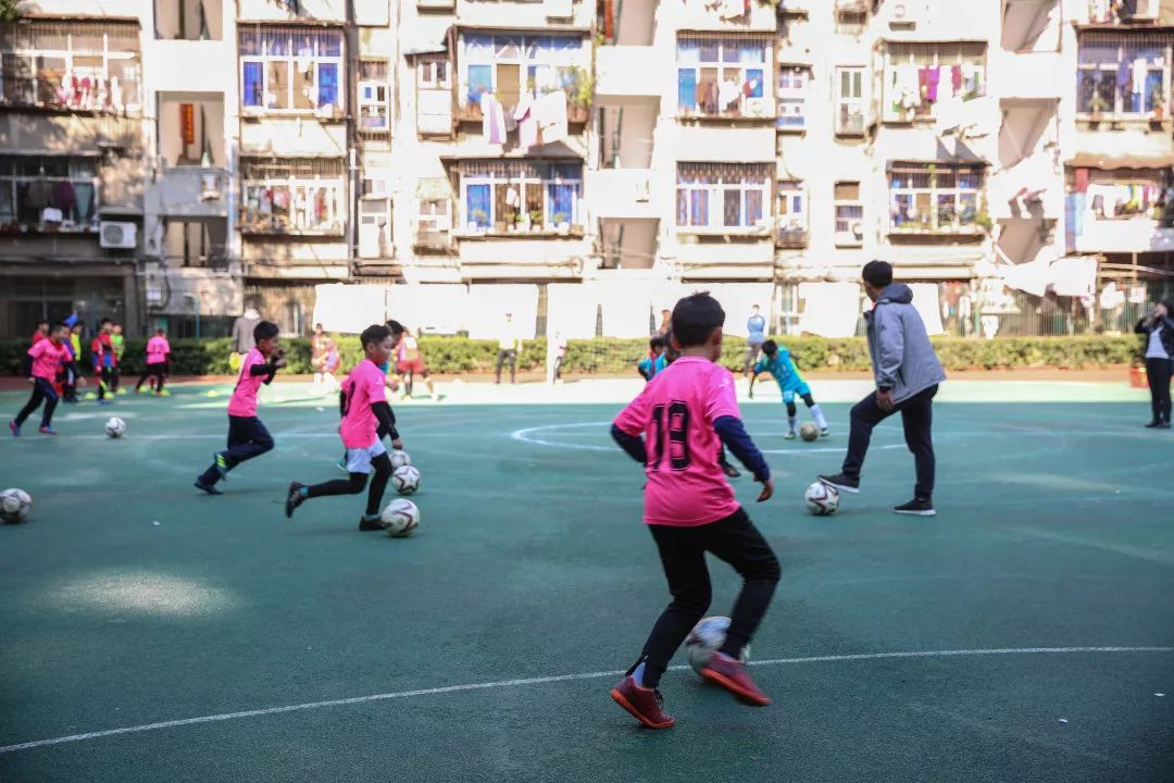足球文化进校园,体育文化进校园