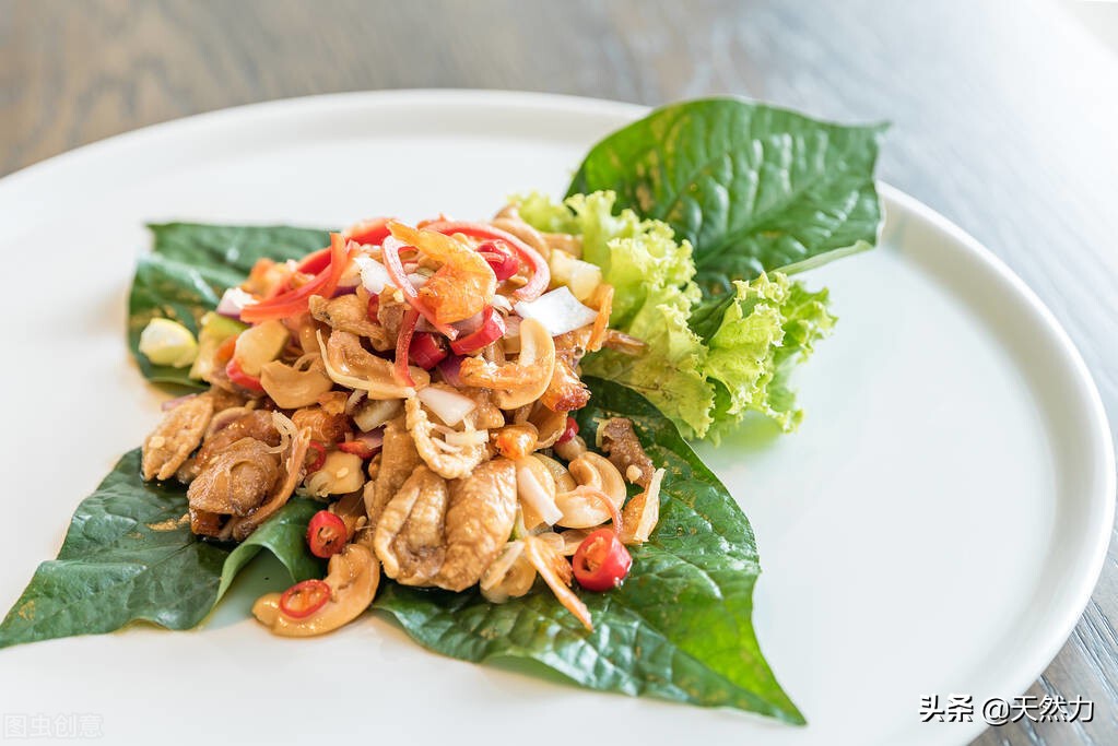 虾仁怎么泡开,注意水的温度和泡发的时间,鲜香之味自然来