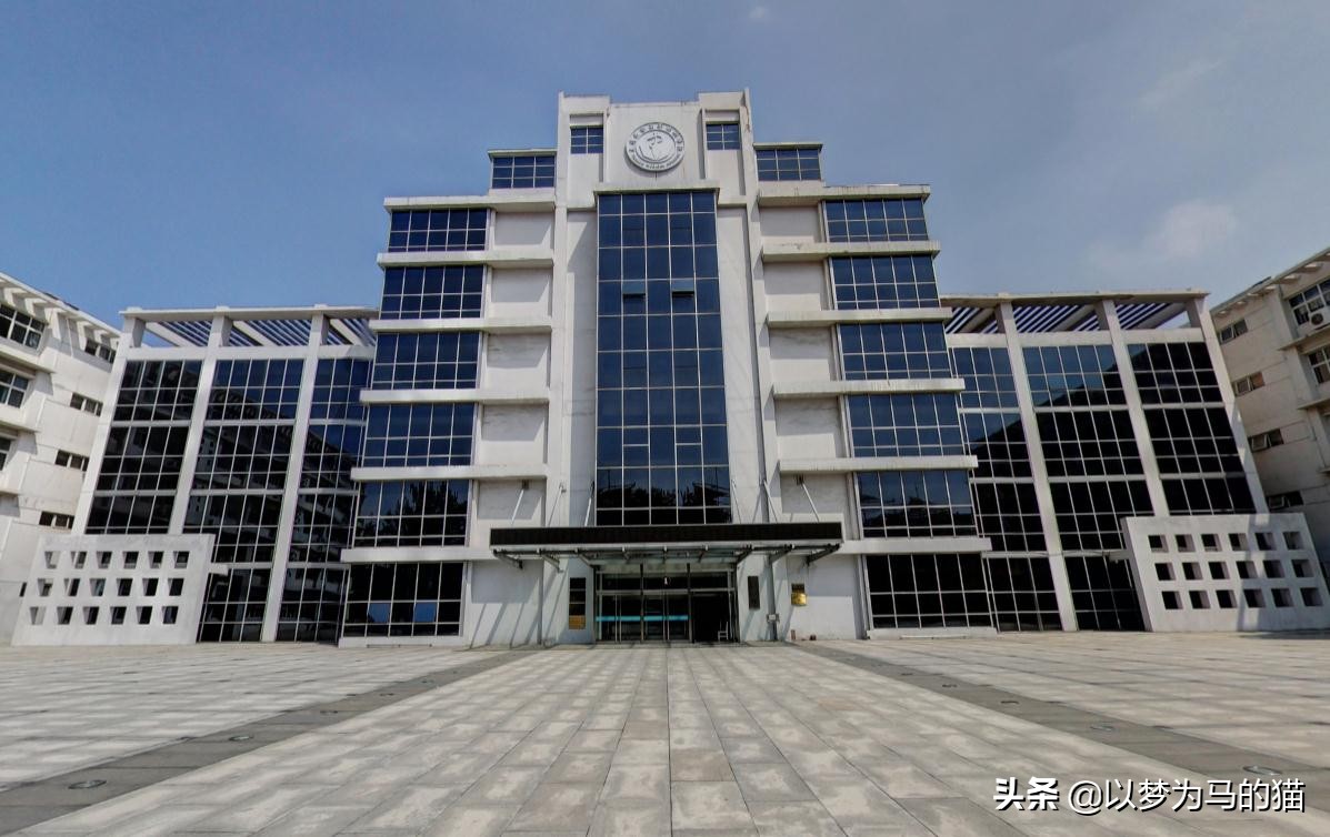 二本医学院校什么专业就业率最好,就业率较高的20所医学专科院校