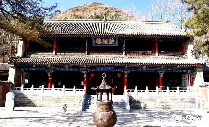 五台山景区十大著名寺庙之菩萨顶,五台山每个寺庙的细致讲解