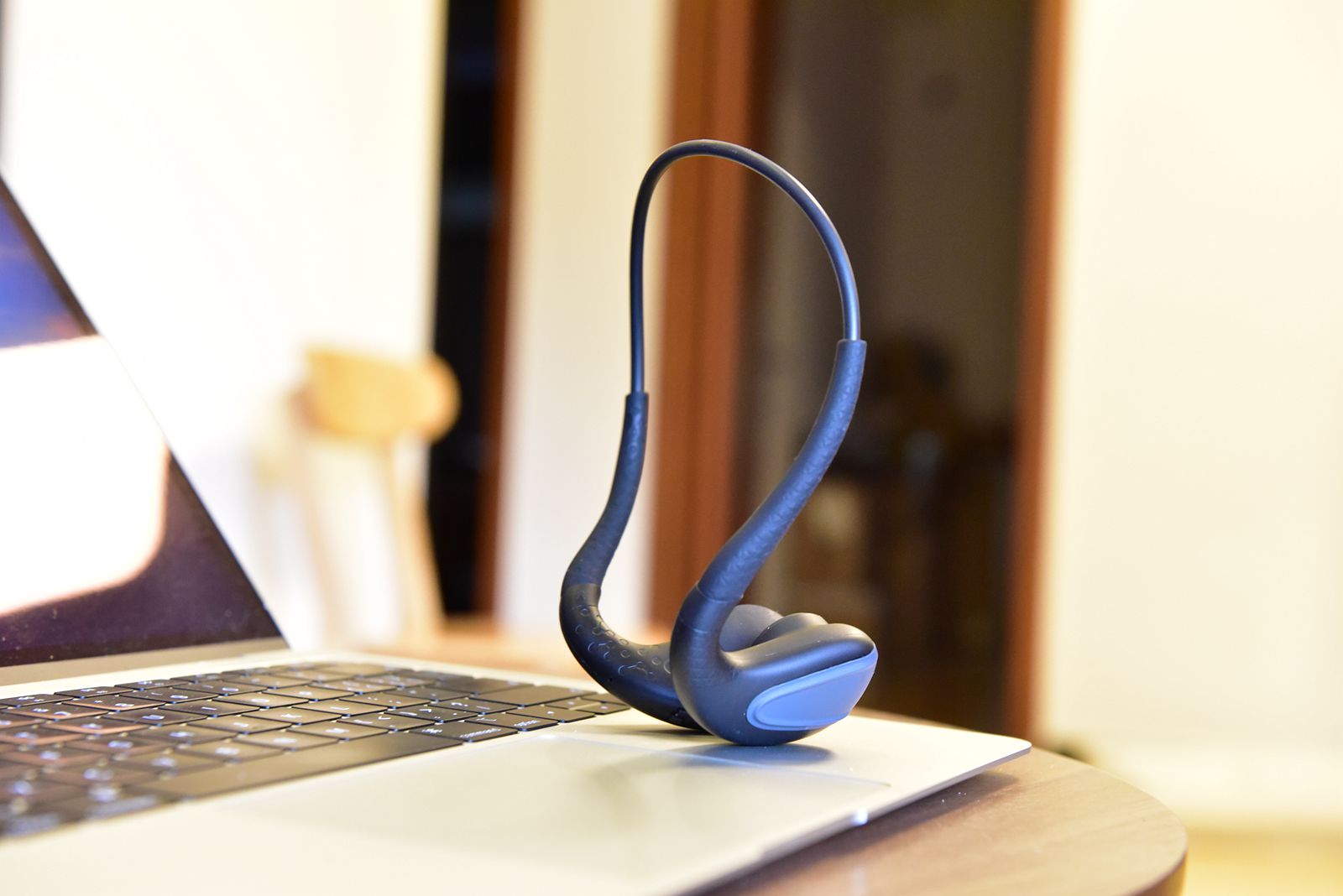 内置mp3,自带mp3骨传导耳机