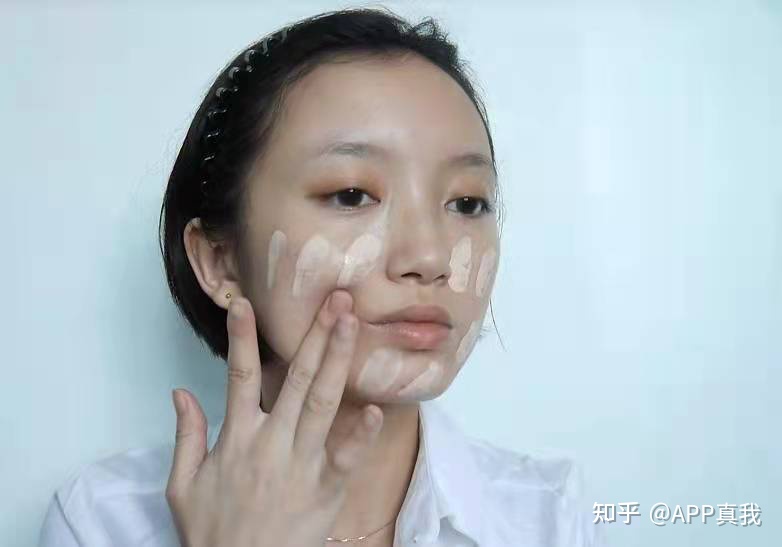 你的粉底液抹得匀称吗,你的粉底液用对了吗