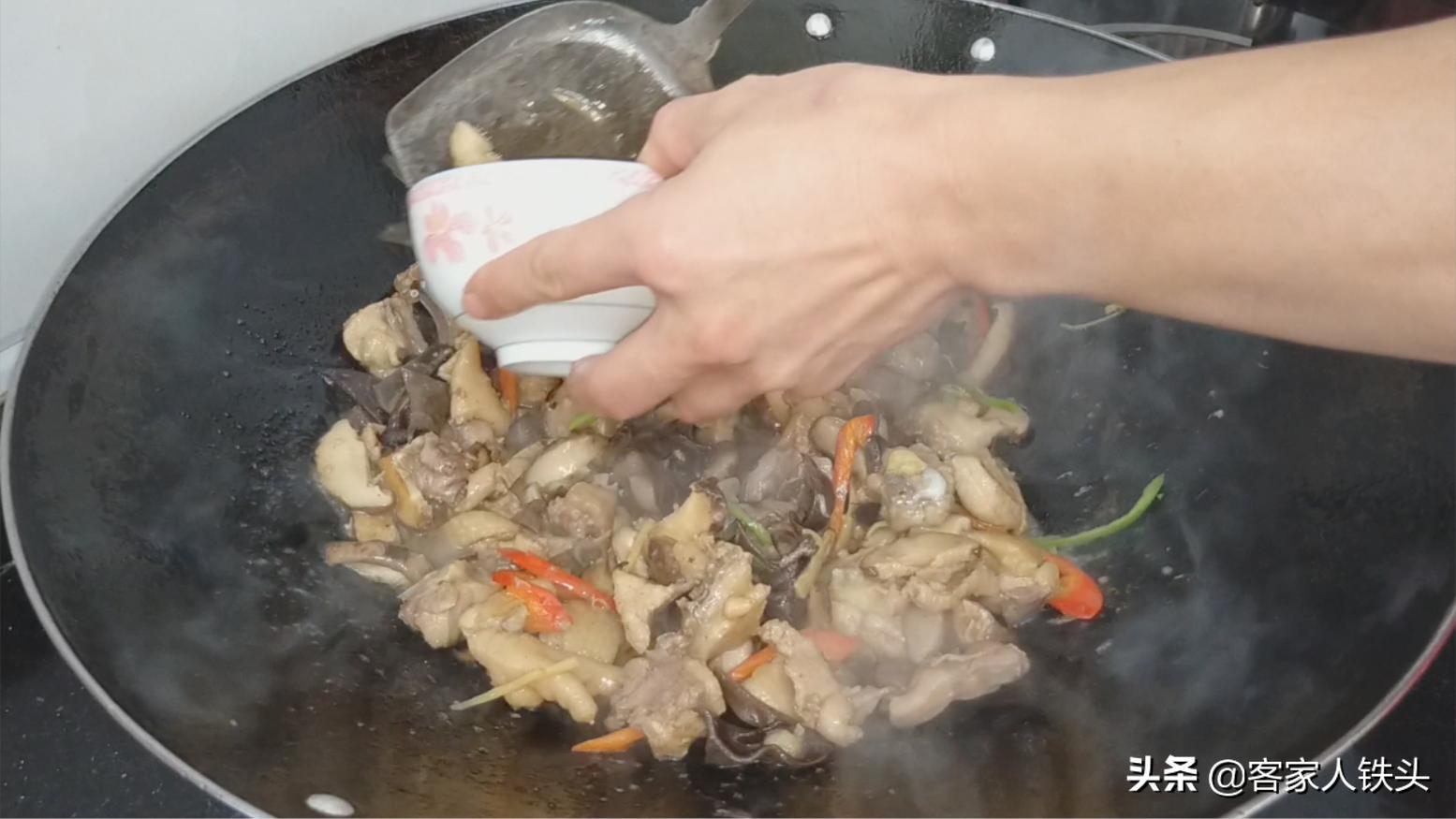 鸡肉最好吃的做法好看视频,鸡肉最好吃的家常做法香辣