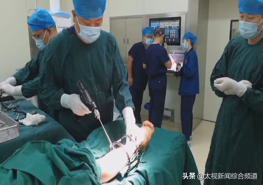 太原：15年走路痛苦不堪一朝手术走出“翻转”人生