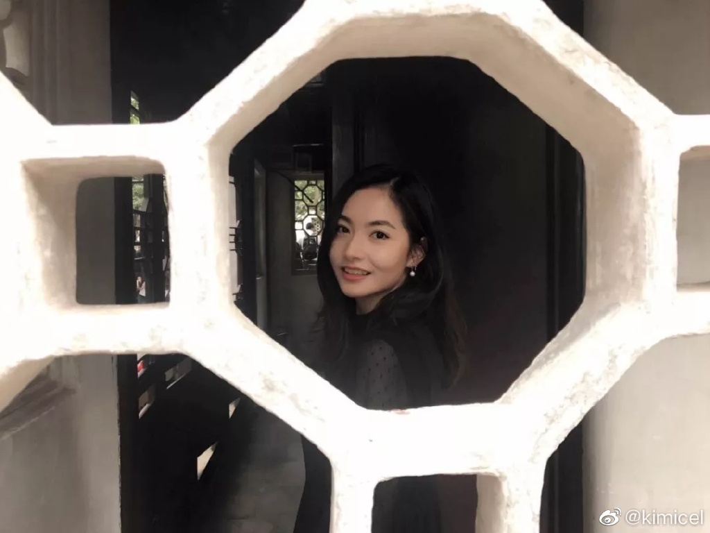 学识加成美得自然真实！温大老师像吴彦祖张震，思政老师撞脸Lisa