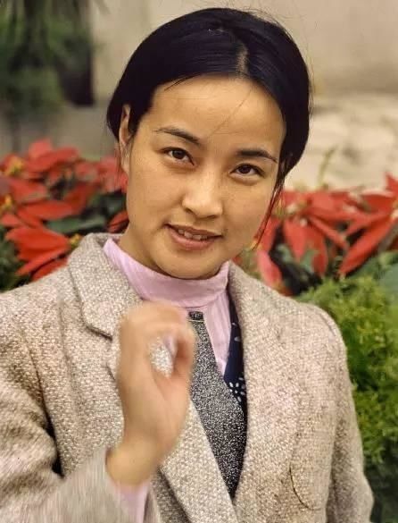 1992年刘晓庆和姜文,金星秀刘晓庆陈国军姜文