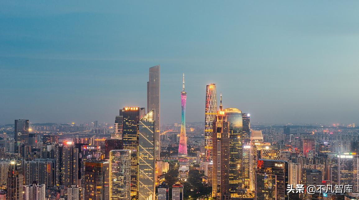 香港著名“壳后”：一年不到亏损超千亿，却仍掷几亿开生日Party