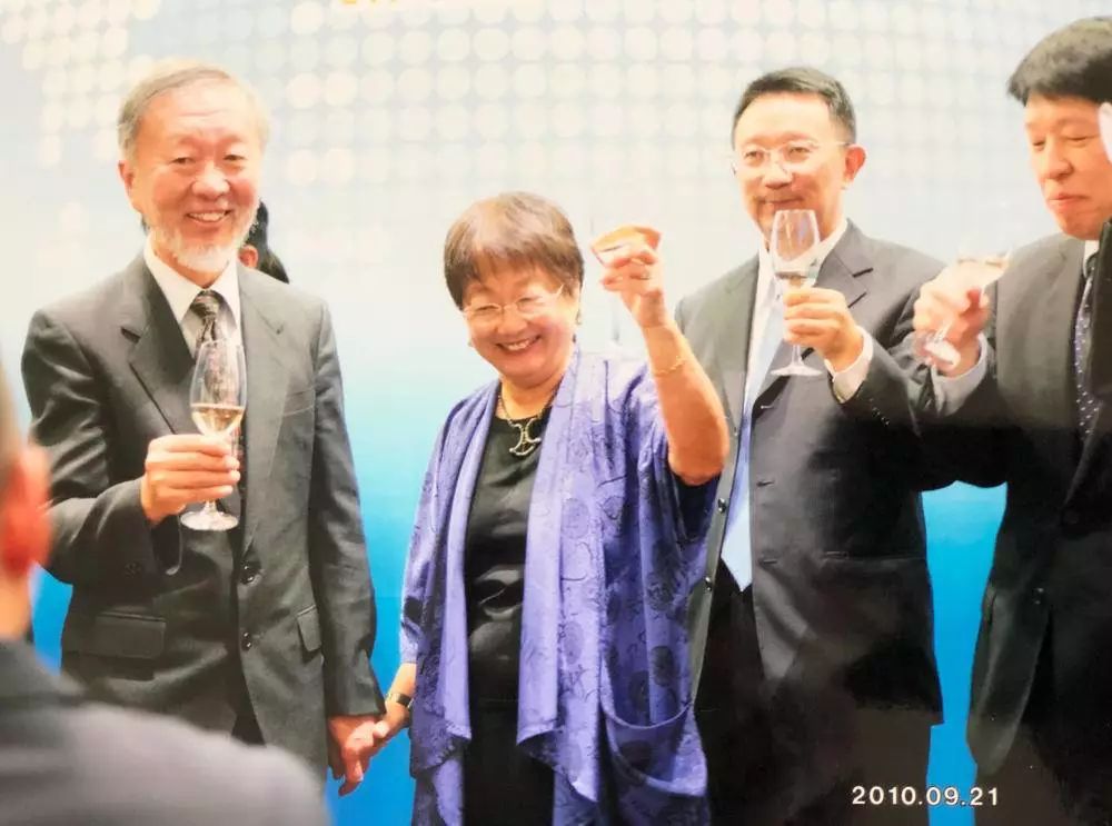 诺奖得主高锟,诺贝尔奖得主高锟