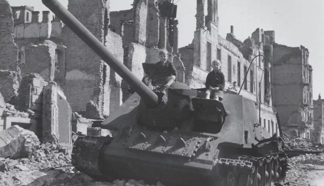 su-100坦克歼击车怎么玩,苏联坦克su100歼击车