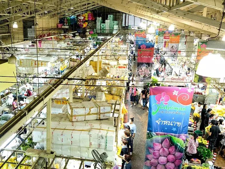 泰国最出名的夜市,泰国最繁华的夜市